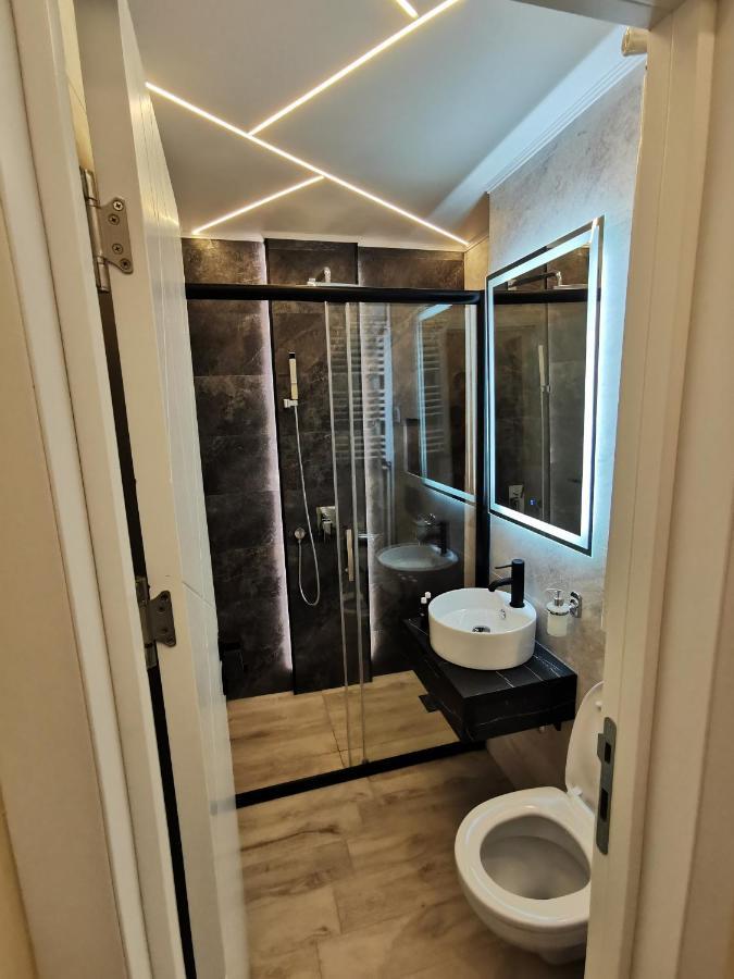 Brend New Luxurious Apartment In Downtown With Free Parking Novi Sad Exterior foto
