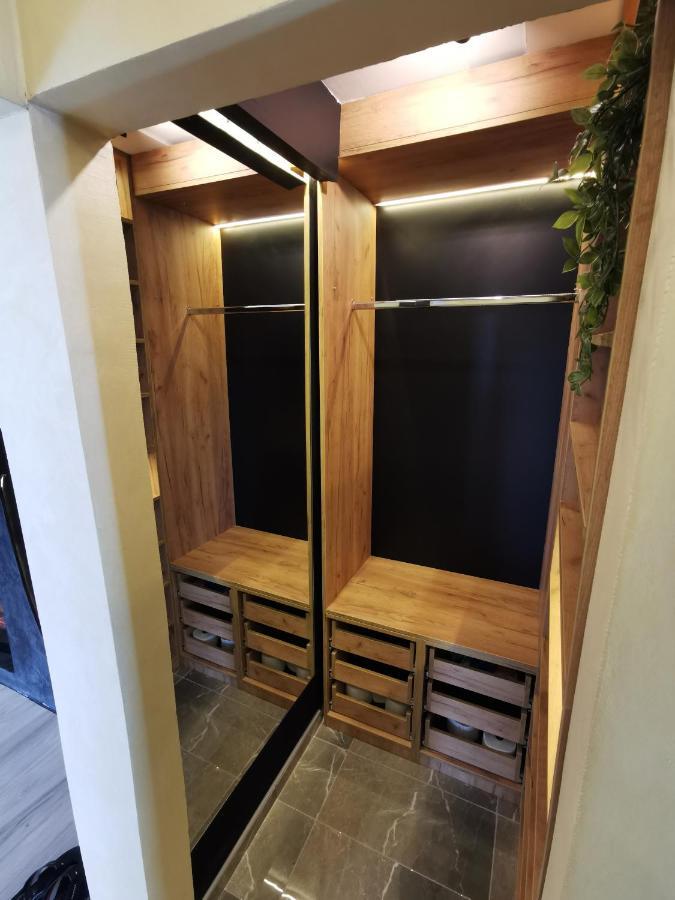 Brend New Luxurious Apartment In Downtown With Free Parking Novi Sad Exterior foto