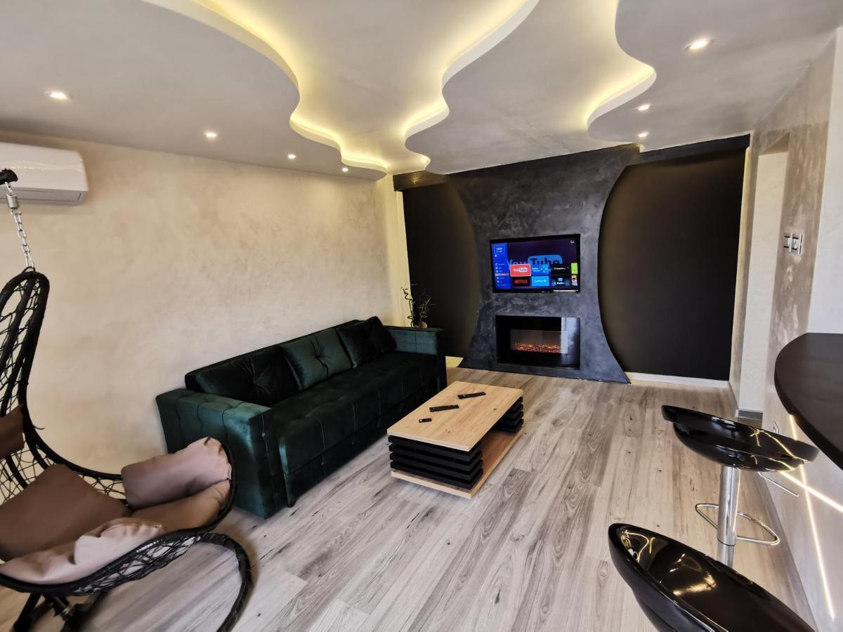Brend New Luxurious Apartment In Downtown With Free Parking Novi Sad Exterior foto