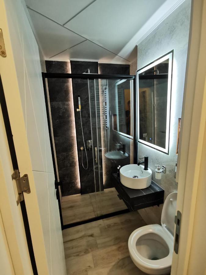 Brend New Luxurious Apartment In Downtown With Free Parking Novi Sad Exterior foto